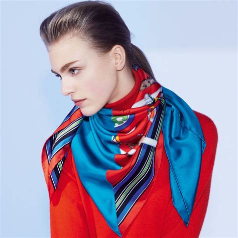 hermes foulard come indossare|come indossare un foulard.